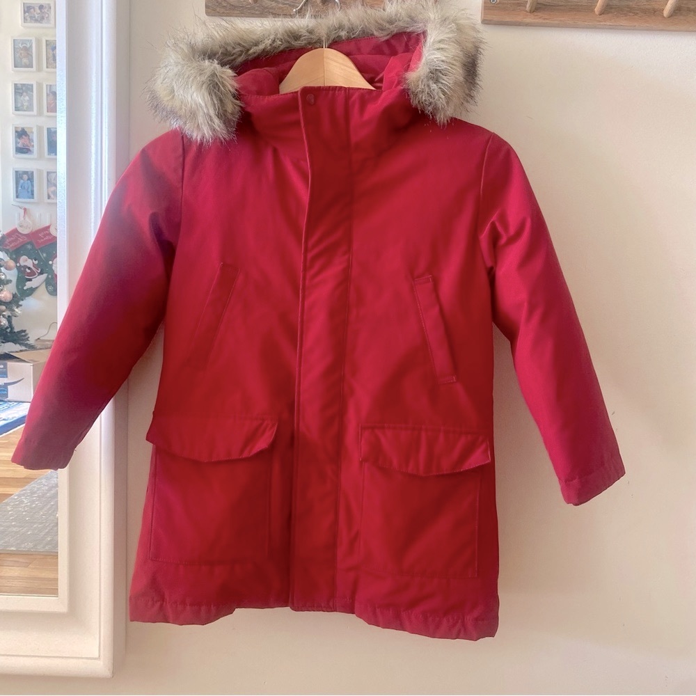 Uniqlo kids down parka jacket.  Size 5-6